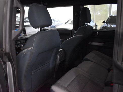Used 2023 Ford Bronco Outer Banks AWD/4WD image 15