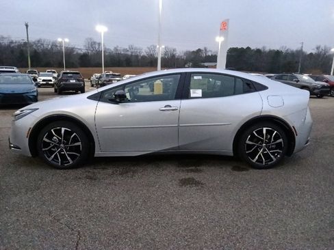 New 2026 Toyota Prius Plug-In Hybrid image 6