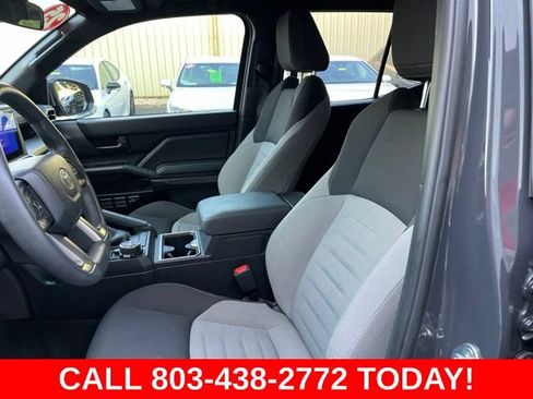 Used 2025 Toyota 4Runner TRD Off-Road AWD/4WD image 7