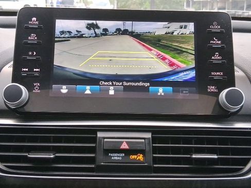 Used 2022 Honda Accord EX-L image 11