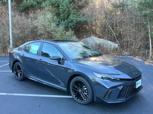 New 2026 Toyota Camry SE w/ Convenience Package image 7