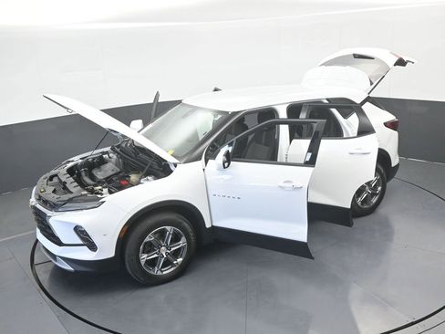 Used 2024 Chevrolet Blazer LT image 61