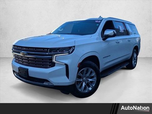 Used 2022 Chevrolet Suburban Premier image 1