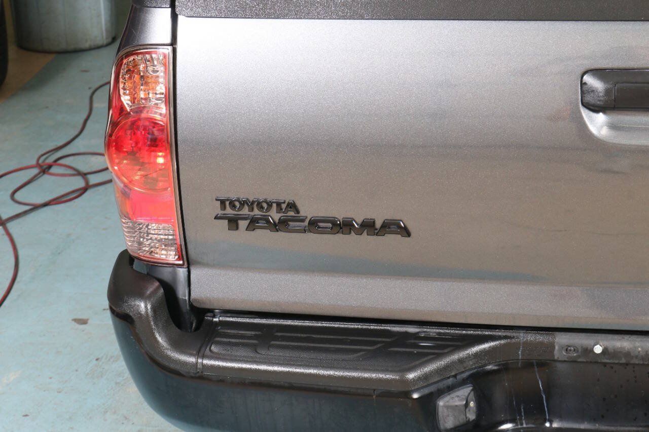 Used 2011 Toyota Tacoma 2WD Regular Cab image 25