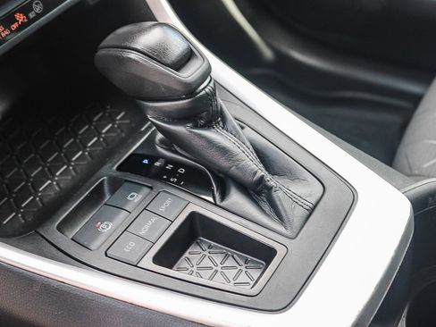 Certified 2023 Toyota RAV4 XLE w/ Convenience Package image 20