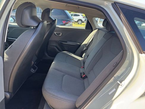 Used 2025 Kia K4 LXS FWD image 28