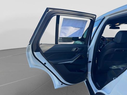 New 2026 BMW X5 sDrive40i RWD image 13