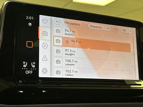 New 2025 Volkswagen Atlas Peak Edition SE image 17