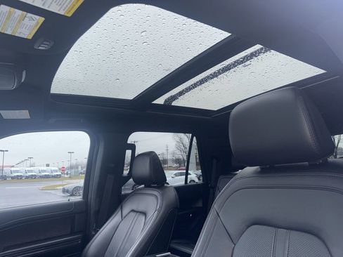 Used 2021 Ford Expedition Limited image 39