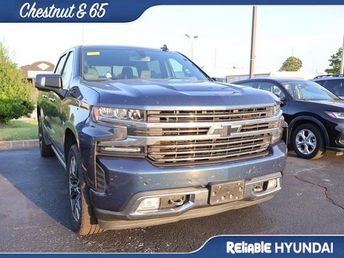 Used 2022 Chevrolet Silverado 1500 High Country w/ LPO, Dark Essentials Package AWD/4WD image 3