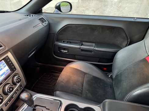 Used 2013 Dodge Challenger SRT8 w/ Harman Kardon Audio Group image 16