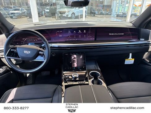New 2026 Cadillac Escalade Luxury image 13