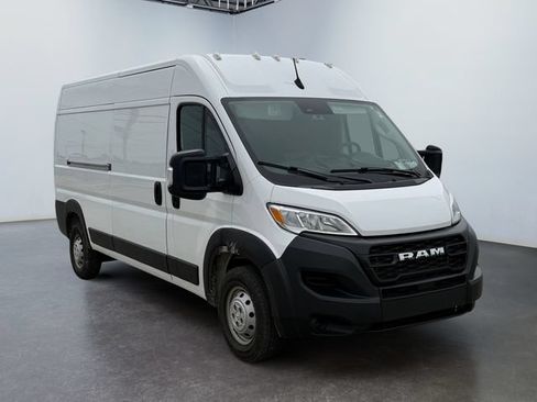 Used 2023 RAM ProMaster 2500 FWD image 7