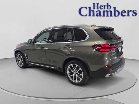 Used 2026 BMW X5 xDrive40i AWD/4WD image 3