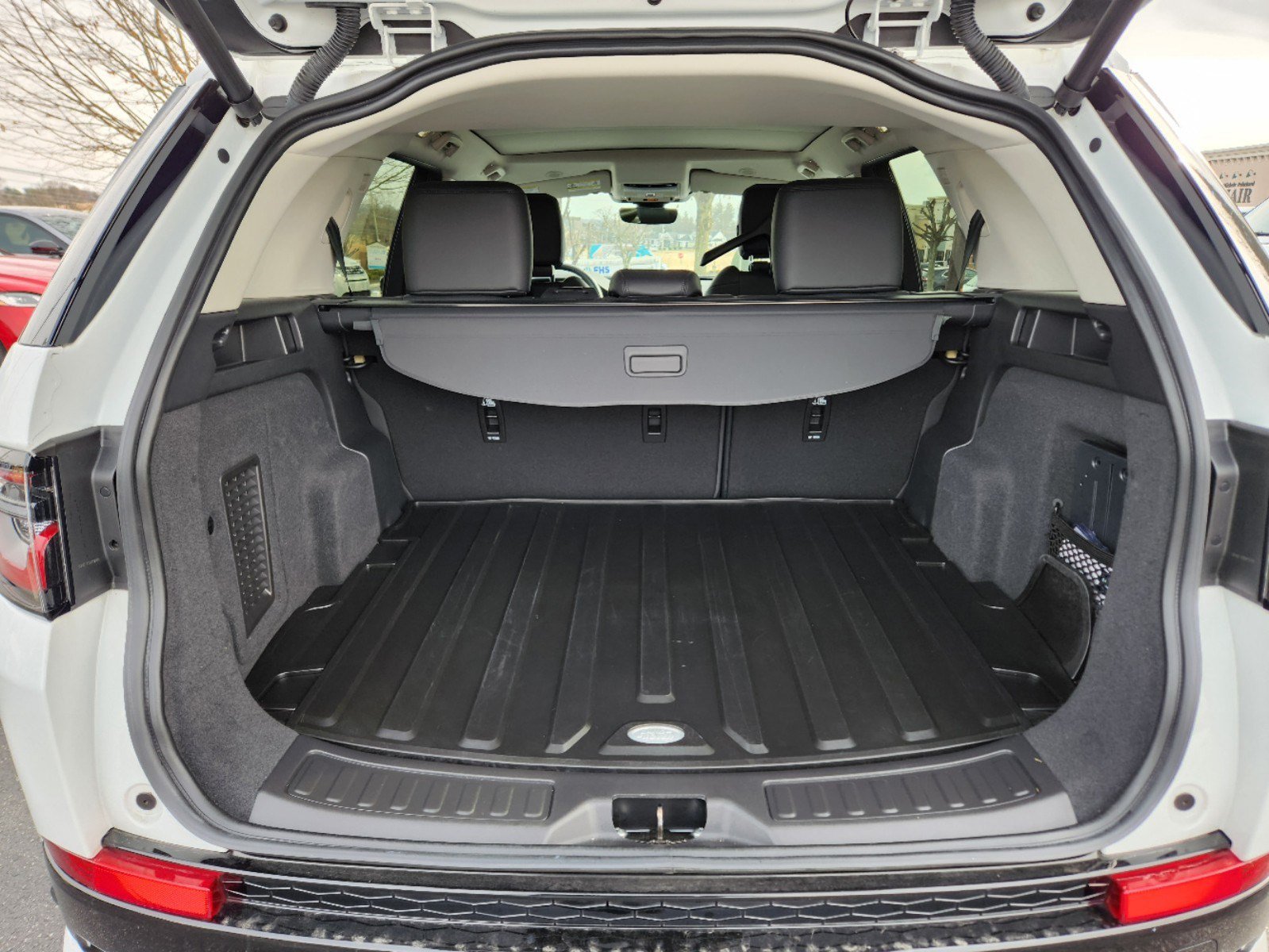 Certified 2024 Land Rover Discovery Sport S AWD/4WD image 8