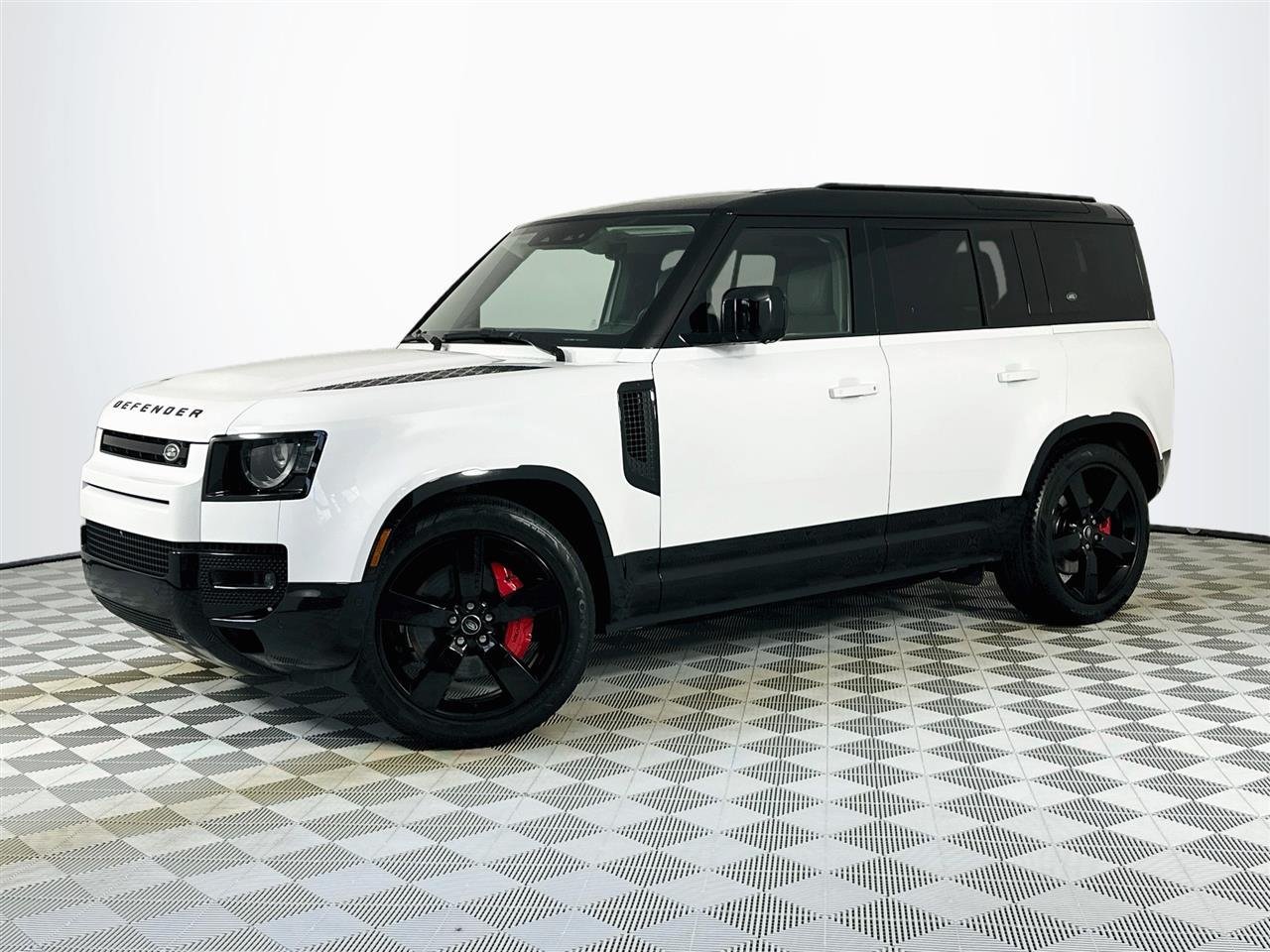 Certified 2024 Land Rover Defender 110 X-Dynamic SE AWD/4WD image 1