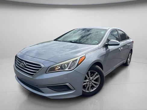Used 2017 Hyundai Sonata SE FWD image 13