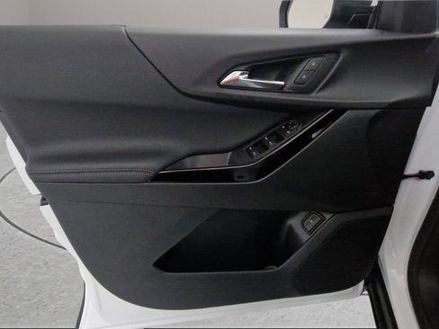 New 2026 Chevrolet Equinox LT w/ Convenience Package II image 14