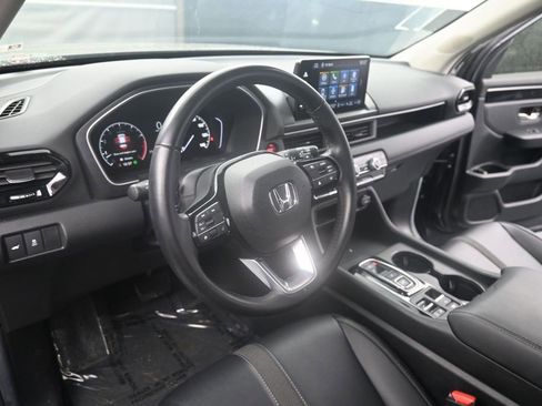 Used 2025 Honda Pilot EX-L image 23