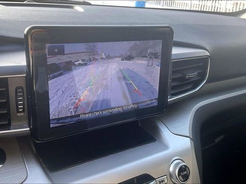 Used 2022 Ford Explorer XLT w/ Equipment Group 202A image 23