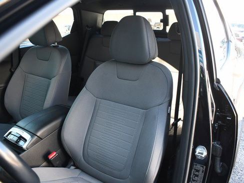 Used 2023 Hyundai Santa Cruz SEL Premium image 17