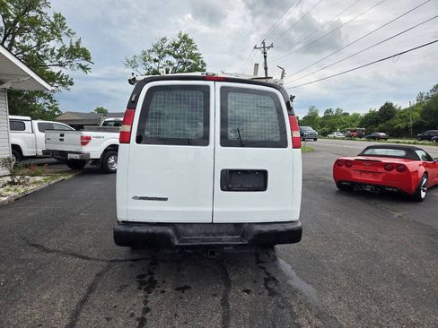 Used 2015 Chevrolet Express 2500 RWD image 6