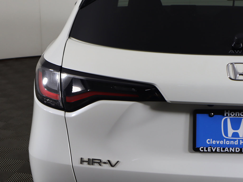 Used 2024 Honda HR-V Sport image 13