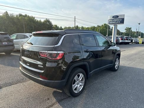 Used 2022 Jeep Compass Latitude w/ Convenience Group AWD/4WD image 5
