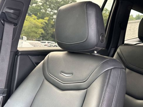 Used 2025 Cadillac XT6 Luxury FWD image 25