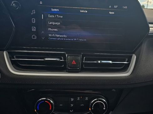 Used 2024 Chevrolet TrailBlazer LT image 15