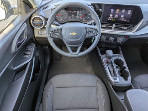 New 2026 Chevrolet Trax LS w/ Driver Confidence Package image 4