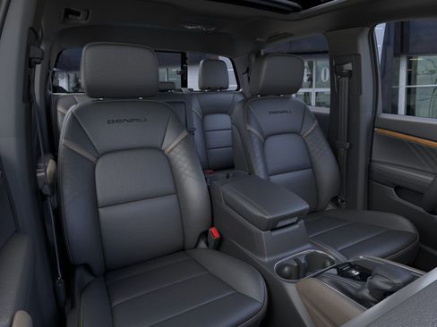 New 2026 GMC Canyon Denali image 24
