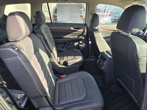 New 2026 Volkswagen Atlas SEL image 42