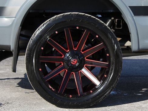 Used 2019 Ford F150 XLT w/ Equipment Group 302A Luxury image 25