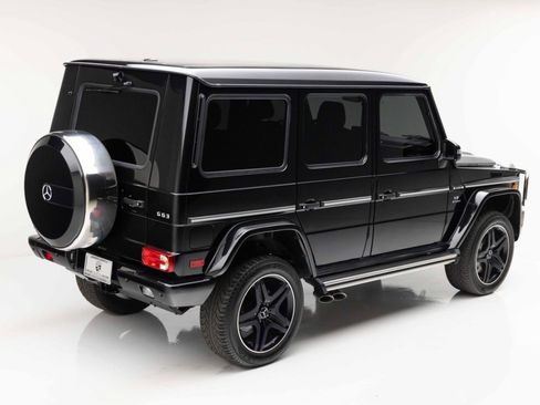 Used 2017 Mercedes-Benz G 63 AMG 4MATIC image 3