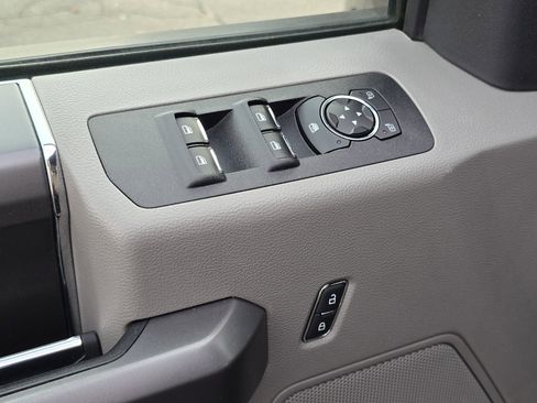 Used 2020 Ford F150 XLT w/ Equipment Group 302A Luxury image 33