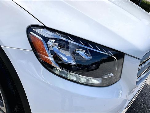 Used 2019 Mercedes-Benz GLC 300 4MATIC image 28