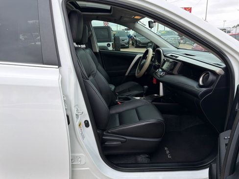 Used 2013 Toyota RAV4 XLE FWD image 19
