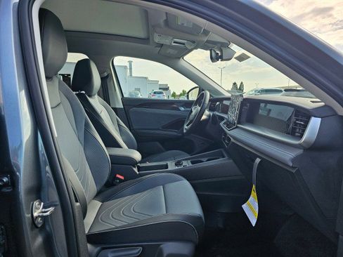 New 2026 Volkswagen Tiguan SE AWD/4WD image 10