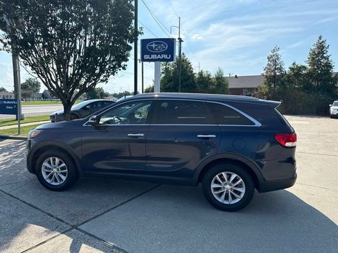 Used 2016 Kia Sorento FWD image 4
