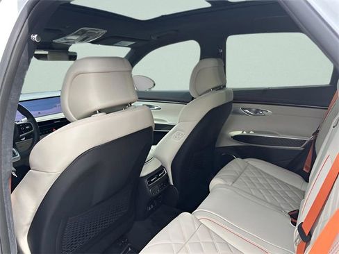 New 2026 Genesis GV70 3.5T Sport Prestige AWD/4WD image 19