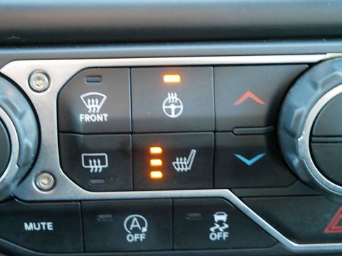Used 2021 Jeep Wrangler Unlimited Sport AWD/4WD image 23