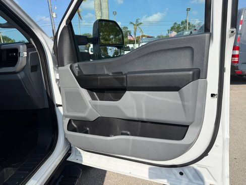 Used 2024 Ford F350 XL AWD/4WD image 17
