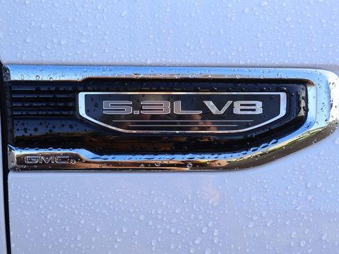 Used 2024 GMC Sierra 1500 SLT image 10