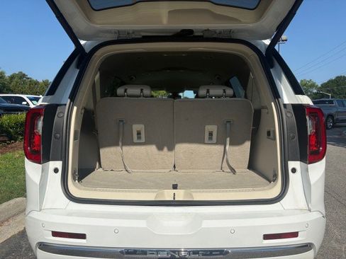 Used 2023 GMC Acadia Denali AWD/4WD image 16