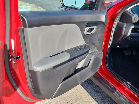 New 2025 Kia K4 LXS image 9