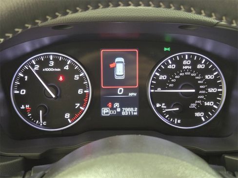 Certified 2025 Subaru Forester Limited image 34