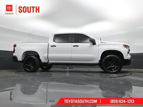 Used 2025 Chevrolet Silverado 1500 LT Trail Boss w/ Convenience Package II AWD/4WD image 38