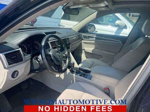 Used 2018 Volkswagen Atlas SEL AWD/4WD image 2