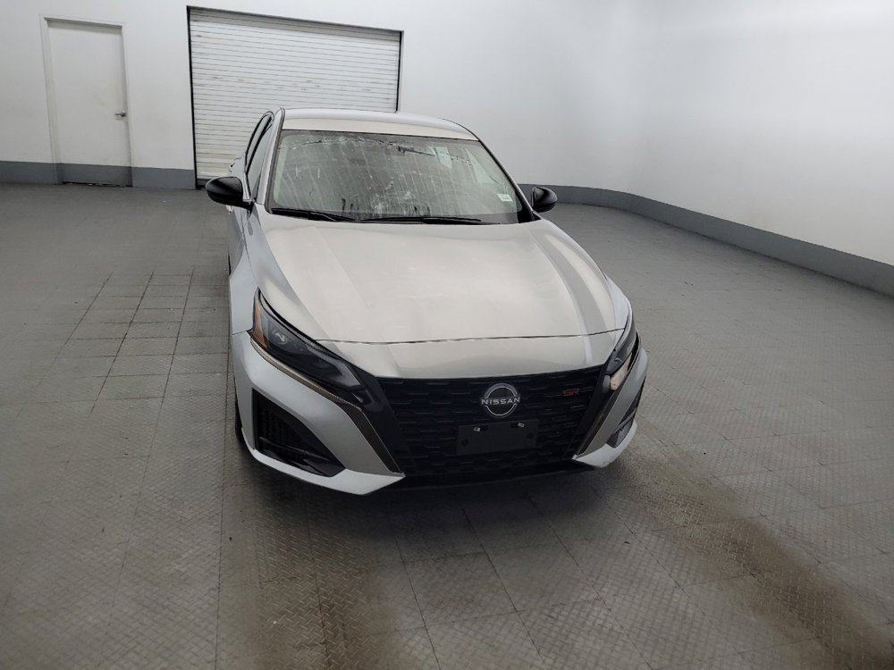 Used 2023 Nissan Altima 2.5 SR AWD/4WD image 14